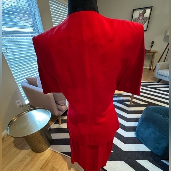 NWT CHRISTIAN DIOR Vintage Made in USA Red White Skirt & Jacket Power Suit - Picture 7 of 10